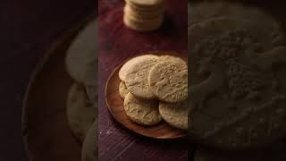 Easy embossed Rolling Pin Shortbread Cookie recipe - Recipe link in description