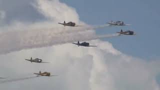 The sound of BIG Warbird formations!