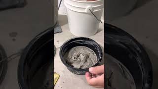 How to keep your slip container fresh in the pottery studio!! #clay #slip #potteryvideo