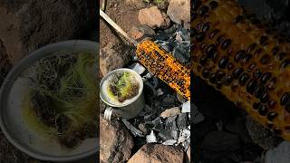 Amazing Lifehack: How to Roast Corn Over a Fire and Brew Tea in the Wilderness. #survival #camping