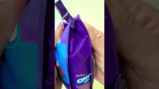 Quick craving fix | Cadbury Oreo Bites #asmr #satisfying #unwrapping #chocolate #desserts #shorts