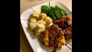 Baked Tofu Cubes and Stir-Fried Snow Peas