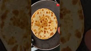 पनीर और पत्ता गोभी का पराठा बना कर देखो। #deliciousfood #paratharecipe #paneerparatharecipe #yummy