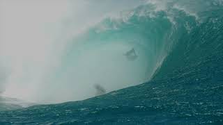 Justine Dupont's Near Miss  -- Teahupoo October 2021