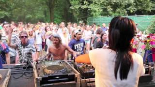 Nakadia "Op bezoek bij Suzanne" @ 12 Inch City Festival (ดีเจ นาคาเดีย)