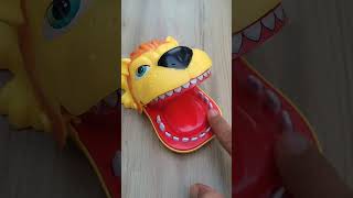 press the lion's teeth #shorts #asmr #asmrsounds #satisfying #trending