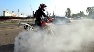 Мотардисты Санкт-Петербурга 2022. Мотоциклы: Honda XR650R, KTM 690 SMC, Suzuki DR-Z 400 SM и другие.