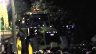 John Deere 8400 pulling LaVisitation 2013 part1/2