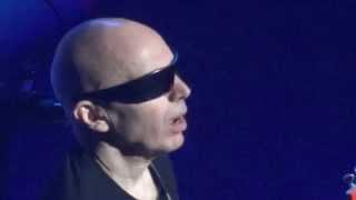 Music : Rock Guitar : Joe Satriani and Band on the "Shockwave Tour"