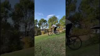 Прыгаем друг за другом #Велопокатушки #мтб #shorts #MTB #Маунтинбайк