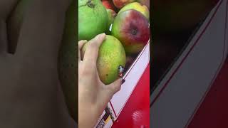 Different Kind of Mangoes @ Asian Supermarket😋😘