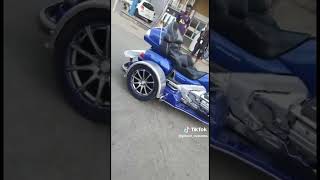 Blue 1800 Goldwing trike conversion