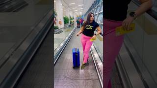 Kiya ye mera pehla pyar hai?😌☺️❤️ #youtubeshorts #trending #airport #look