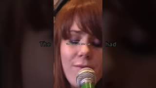 Kate Nash covering 'Flourescent Adolescent' by Arctic Monkeys in 2007!