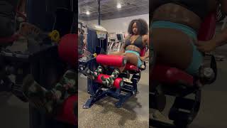 HOW TO TRAIN LEGS LIKE A POWERLIFTER #fitness #girlswholift #gymworkout #workout #gymlife #gym