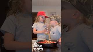 CHEF KOBE AND BABE MAKE HOMEMADE PASTA SAUCE #pastasauce #homemade #tomatorecipe #pasta #sauce #cook