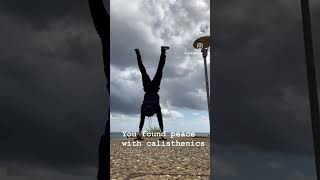 You found pesce with calisthenics #calisthenics #handstandhold #balance #peace #beautiful #nature