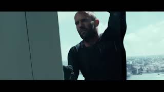 Jason Statham destroys a swimming pool and kills a drug lord / Mechanic: Resurrection (2016)