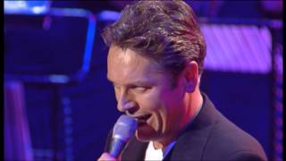 Brian Conley sings BACHRACH IN ALBERT