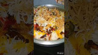 యమ్మీ యమ్మీ చికెన్ బిర్యానీ ఎలావుంది#viral #food #trending #cooking #recipe #biryani #shortvideo