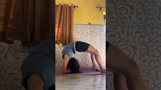 back banding is love now 🤸🏼‍♀️ #backbending #yoga #youtubeshorts