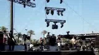 Cafe Tacuba "De Acuerdo/Como Te Extrano" (Amor Divino) @ Coachella 2008