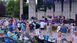 Rockin Robin -The 6PAK All Girl Band Live @Frederick Meijer Gardens |👇🏻CHECK OUT THESE FUN FACTS🎤🎸🥁