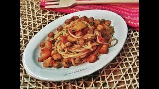 Spaghetti con patate e ceci