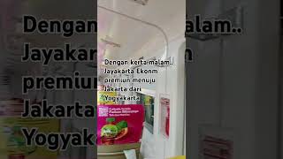 Perjalanan mlm menuju Jakarta dari Yogya dgn kereta Jayakarta Ekonomi  Premium... #keretamalam