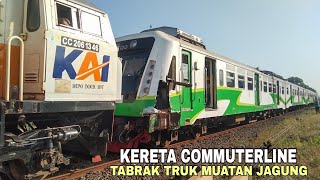 BODY RINGSEK,KERETA COMUTER LINE TABRAK TRUK MUATAN JAGUNG