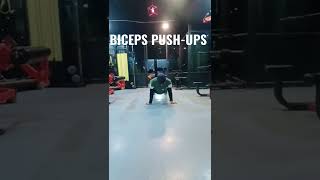 HOW TO TRAIN YOUR BICEPS WITH PUSH-UPS | #shorts | #trending | #workout | #hrx