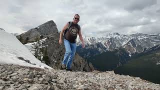 Hiking up Vision Quest Ridge near Jasper National Park, Alberta, Canada 🇨🇦