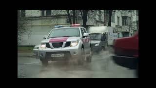 След "Фрактал" short car chase scene