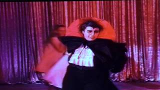 VAMPIRE VAMPIER DRACULA BLOOD HORROR ICE SHOW     KCG  BERT VAN DER WAL VIDEO YOUTUBE