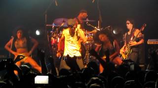 B.o.B - Ray Bands (Live bataclan 2012)