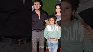 The super singer Sonu nigam wid family... such soulful &amazing voice. 🎤🎤💕💕#trending #viral #famjam