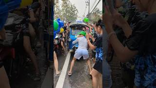 Songkran in Thailand! Too much traffic so the TukTuk gave up 🤣 #thailand #funny