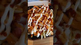 Chicken loaded fries with cheese sauce