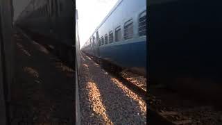 12391 Shramjeevi Super-fast exp Slowly skipping Shivpur Toward Jaunpur with Wap-4