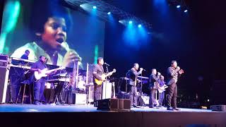 I'll Be There - The Jacksons -  Motorpoint Arena Cardiff - 25/06/2017