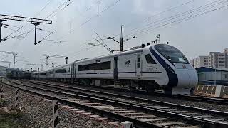 SMVT Bengaluru Kalaburagi White Vande Bharat Express skipping Baiyyappanahalli towards Yelahanka