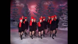 The Golddiggers's Christmas Medley - Dean Martin Variety Show