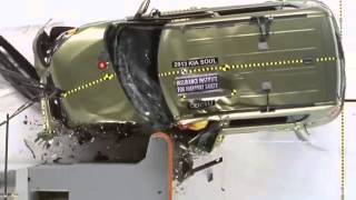 2010- 2013 Kia Soul small overlap IIHS Crash Test