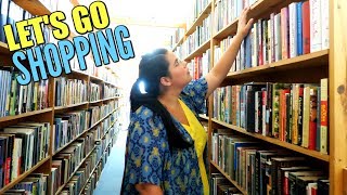 BOOK AND MAKEUP SHOPPING | Fall Vlog