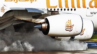 A380 Emirates Powerful Thrust Reverse [wet runway]