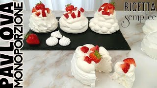 Pavlova Monoporzione, con Fragole e Panna. Ricetta davvero semplice! Senza glutine.