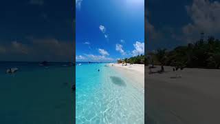 Crystal clear water of Maldives 😍 #beautiful #beach #beachvibes #maldives #peaceful