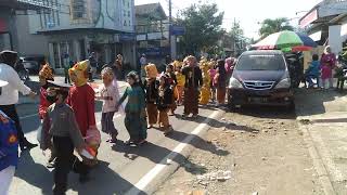 Pawai Budaya 100 Th Yayasan Al Maarif Rombongan SDI Al Maarif