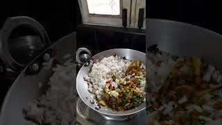 making poha in home TASTY😋 #shortsfeeds #foodies #viralvideo