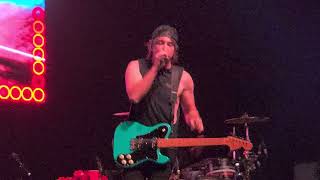 All Time Low - Modern Love [Live                             (World Trade Centerl) Mexico 2023